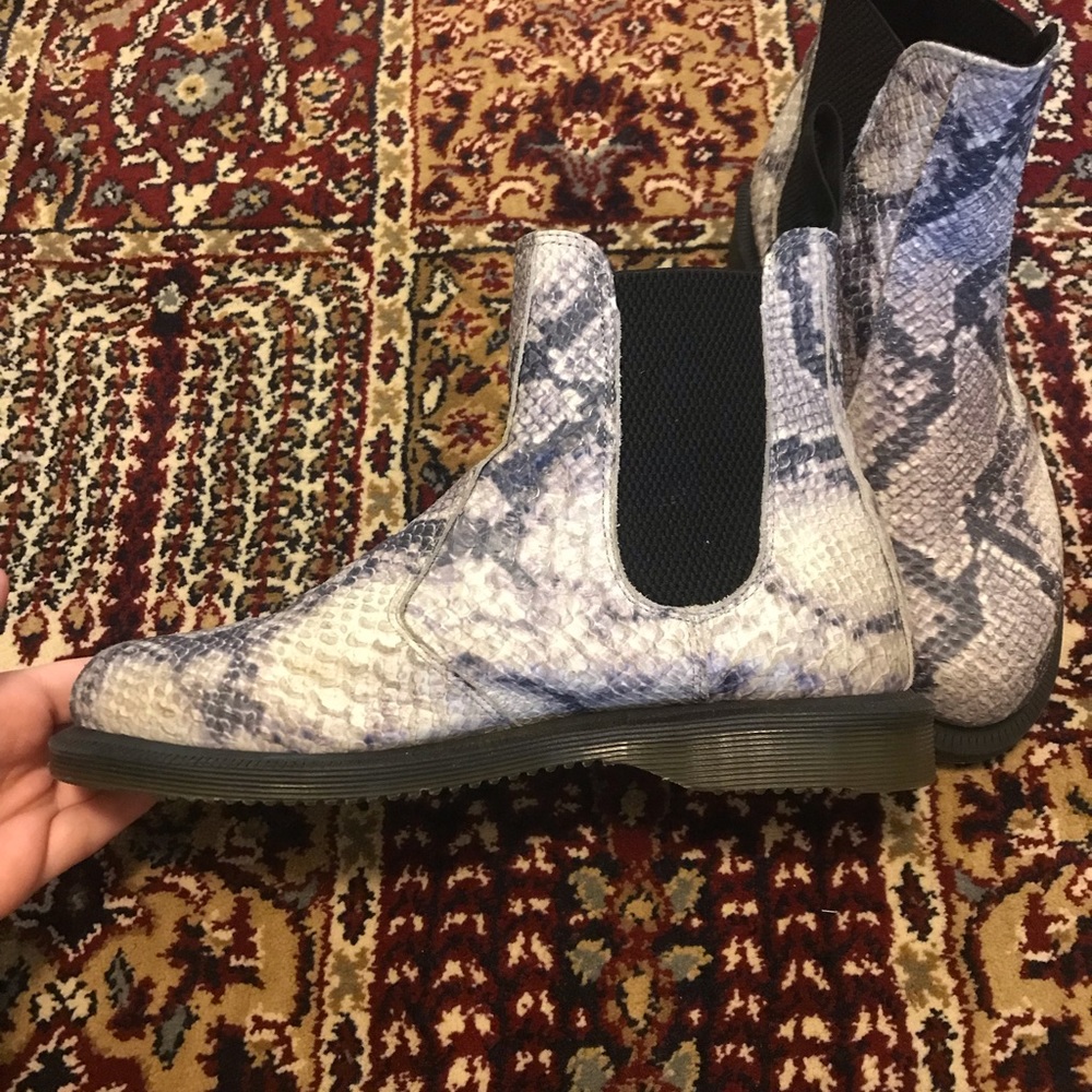 Doc Martens Chelsea Boots